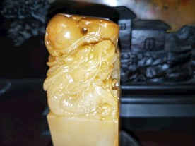 黄龙玉