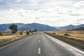 旅游摄影宽阔的公路风景