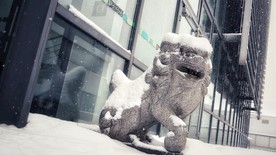 雪中石狮子貔貅