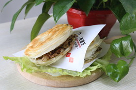 肉夹馍  西安肉夹馍