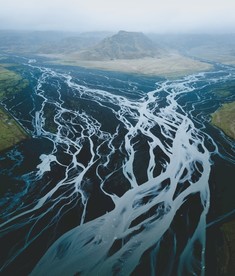 河