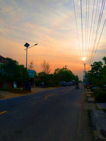 夕阳下的道路风光