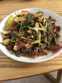 酸辣牛肉