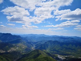 山峦