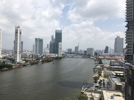 江边城市