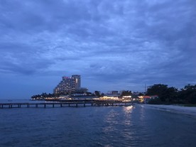 海上夜景