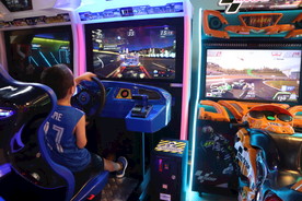 游戏厅娱乐设施极速汽车