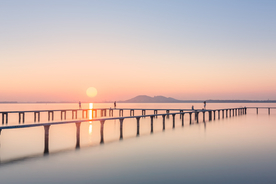 东湖凌波门日出