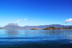 泸枯湖 格姆女神山