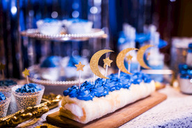 蓝色甜品台
