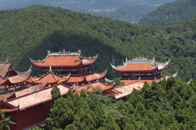 山顶寺庙建筑