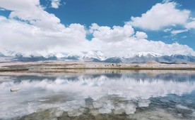 雪山白云