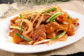 干炒牛河 牛肉炒河粉