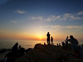 大海日出图