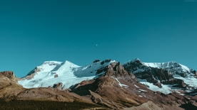 群山雪山风景