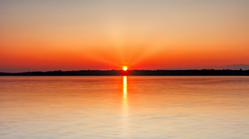 海面落日夕阳晚霞风景