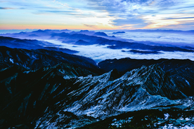 日出 晨日 积雪 山脉 云海