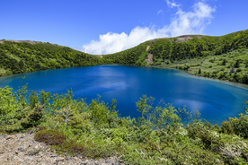 湖 山顶 云海 蓝天