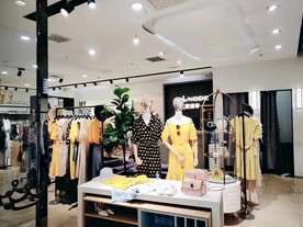 服装 衣服 服装店 服装展示