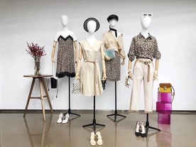 服装 衣服 服装店 服装展示