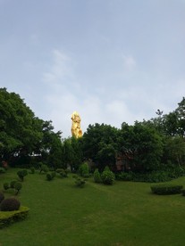 望海观音像