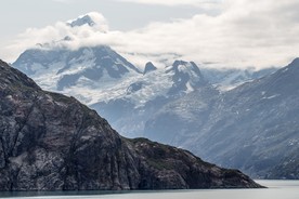 山河
