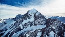雪山风景天空云彩高山