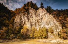 群山树林岩石风景天空