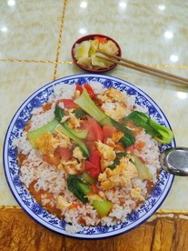 西红柿鸡蛋盖饭