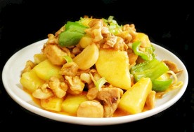 土豆烧鸡腿 家常菜 黑背景