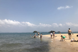 海边玩耍