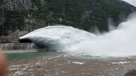 汉源水库泄洪