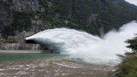 汉源水库泄洪