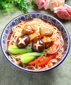 香菇鸡肉面
