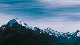 雪山天空云彩风景背景