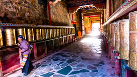 萨迦寺