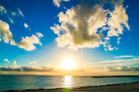 海上夕阳美景