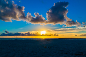 海上夕阳美景