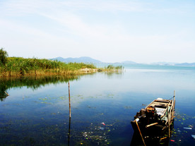 湖水