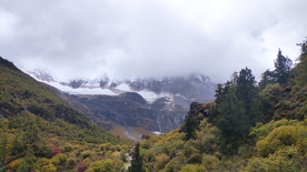 亚丁山