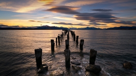 群山大海天空夕阳风景