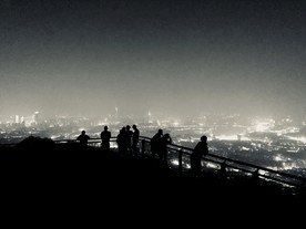 南京紫金山头陀岭的夜景