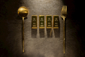 黄金与餐具