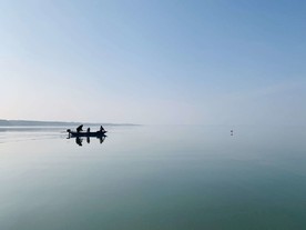 宁静的湖面