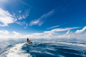 海上游玩