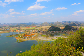 普者黑山水田园风光