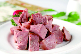 大块牛肉