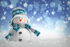 戴帽子围巾的可爱雪人