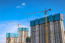 蓝天白云建筑施工图片