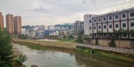 城市河边建筑